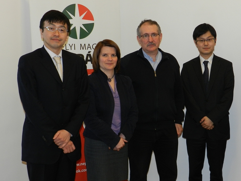 Japán diplomatákkal találkoztak a Néppárt és az EMNT vezetői