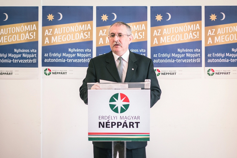 A három EP-mandátum kulcsa az erdélyi magyar koalíció lett volna